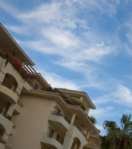 La * Cabo San Lucas